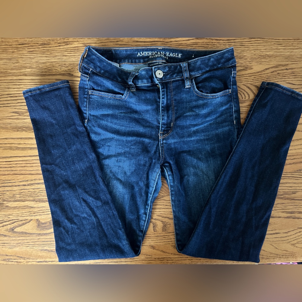 High Rise Dark Wash Leggings!